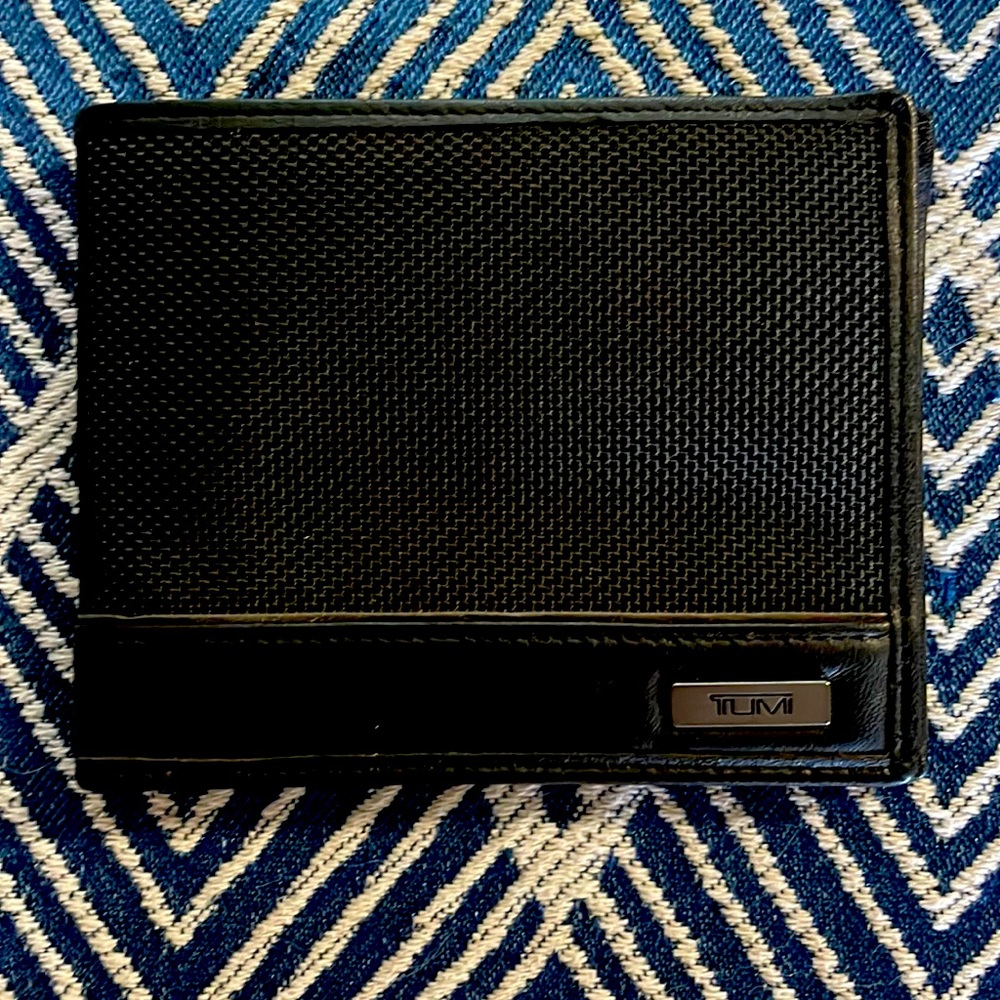 Tumi wallet